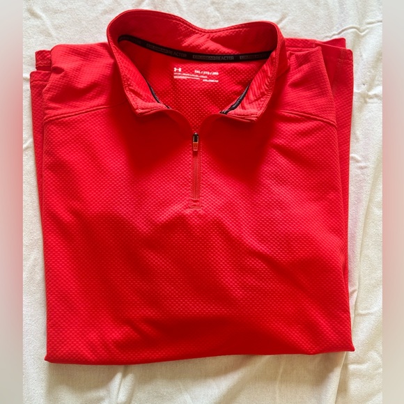 Men’s Under Armour long sleeve shirt - (Used) - Picture 5 of 5